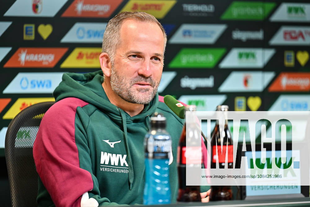 FC Augsburg Press Conference, October 8, 2026, AUGSBURG, GERMANY. Pictured: Manuel BAUM, FC Augsburg coach, at the press conference ahead of the Bundesliga match against FC Bayern.