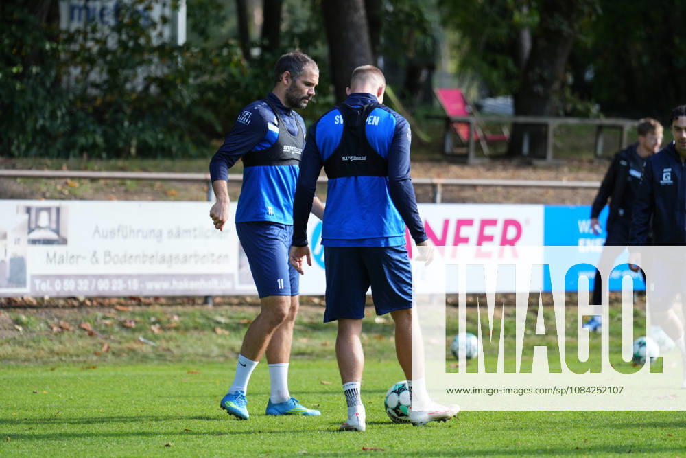 German Soccer, Training Session, 3rd Division, 2026–2027 Season, NVB Campus B, Hänsch Arena Field, SV Meppen, Thursday, October 8, 2026, morning training session: Jannic Ehlers (SV Meppen, 17) and Simon Engelmann (SV Meppen, 11)