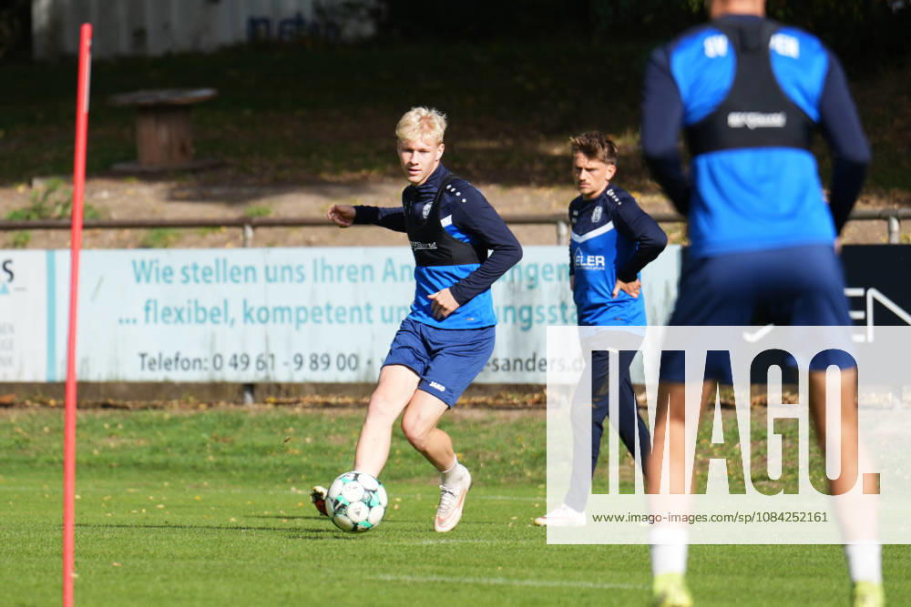 German Soccer, Training Session, 3rd Division, 2026–2027 Season, NVB Campus B, Hänsch Arena Field, SV Meppen, Thursday, October 8, 2026, Morning Training: Luca Prasse of SV Meppen, No. 31, plays the ball
