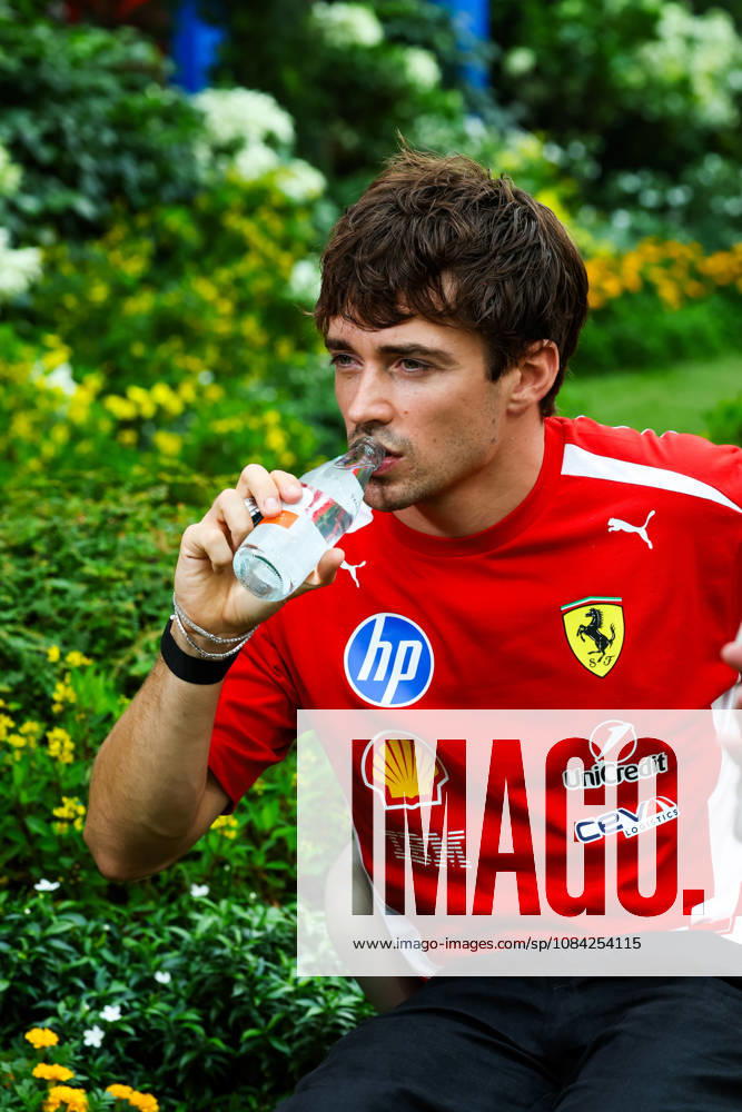 F1 - SINGAPORE GRAND PRIX 2026 LECLERC Charles (mco), Scuderia Ferrari SF-26, portrait during the 2026 Formula 1 Singapore Grand Prix, 17th round of the 2026 Formula One World Championship, WM, Weltmeisterschaft from October 9 to 11, 2026 on the Marina Bay Street Circuit, in Singapore, Singapore - SingaporeSingapore