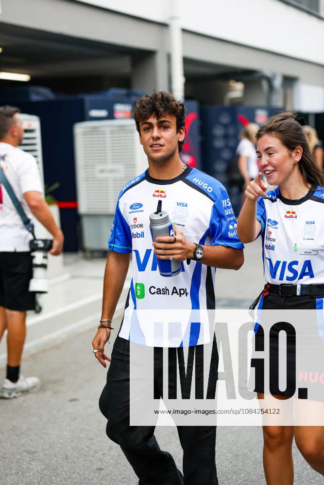F1 - SINGAPORE GRAND PRIX 2026 LINDBLAD Arvid (gbr), Visa Cash App RB F1 Team VCARB03, portrait during the 2026 Formula 1 Singapore Grand Prix, 17th round of the 2026 Formula One World Championship, WM, Weltmeisterschaft from October 9 to 11, 2026 on the Marina Bay Street Circuit, in Singapore, Singapore - SingaporeSingapore