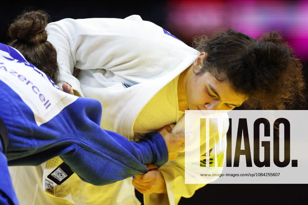 AZERBAIJAN, BAKU - OCTOBER 8, 2026: Madina Taimazova (R) of Russia and Aleksandra Andric of Serbia compete in their -70 kg bout as part of the 2026 World Judo Championships at the National Gymnastics Arena. Mikhail Sinitsyn TASS 98954379