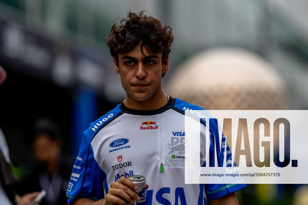MARINA BAY, SINGAPORE: Arvid Lindblad, racing for the Racing Bulls team during the 2026 Formula 1 Singapore Grand Prix at the Marina Bay Street Circuit in Marina Bay, Singapore