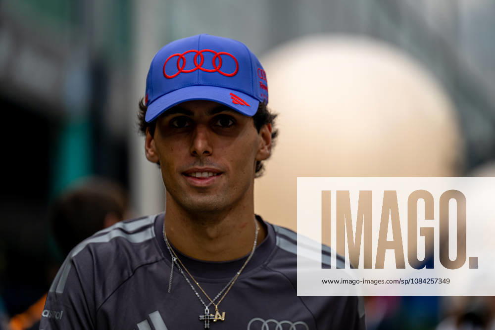 MARINA BAY, SINGAPORE: Gabriel Bortoleto, racing for the Audi Revolut F1 Team team during the 2026 Formula 1 Singapore Grand Prix at the Marina Bay Street Circuit in Marina Bay, Singapore
