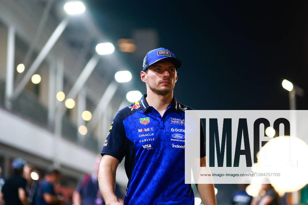 F1 - SINGAPORE GRAND PRIX 2026 VERSTAPPEN Max (nld), Red Bull Racing Ford RB22, portrait during the 2026 Formula 1 Singapore Grand Prix, 17th round of the 2026 Formula One World Championship, WM, Weltmeisterschaft from October 9 to 11, 2026 on the Marina Bay Street Circuit, in Singapore, Singapore - SingaporeSingapore