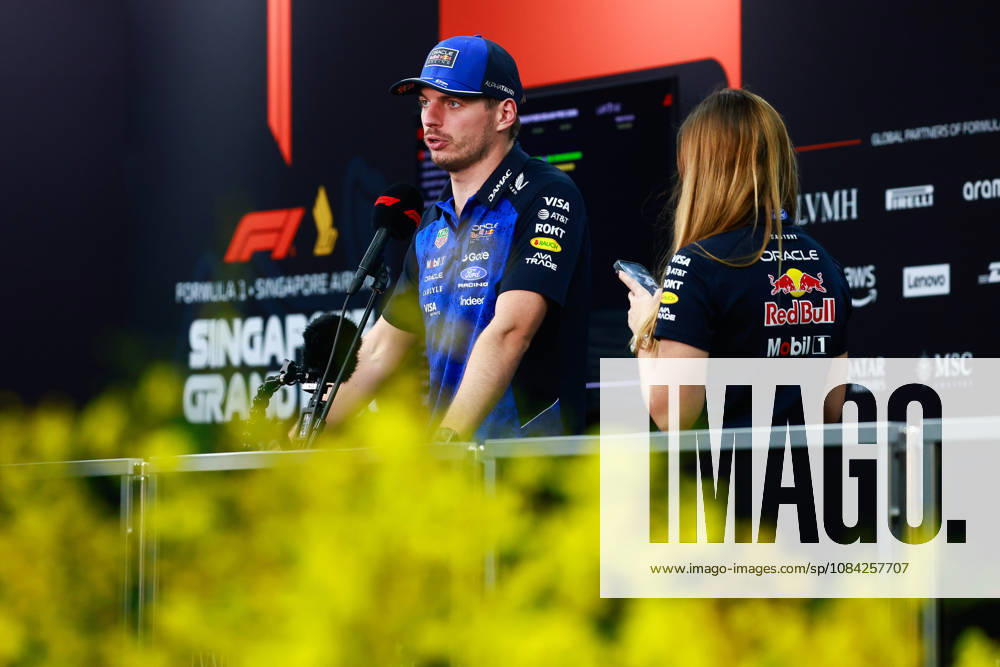 F1 - SINGAPORE GRAND PRIX 2026 VERSTAPPEN Max (nld), Red Bull Racing Ford RB22, portrait during the 2026 Formula 1 Singapore Grand Prix, 17th round of the 2026 Formula One World Championship, WM, Weltmeisterschaft from October 9 to 11, 2026 on the Marina Bay Street Circuit, in Singapore, Singapore - SingaporeSingapore