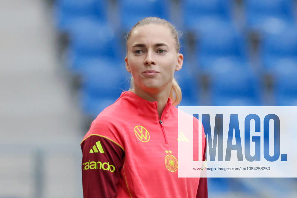 DFB Soccer Media Events, German Women s National Team Press Conference and Final Training Session, featuring Laura Freigang, German Women s National Team, Karlsruhe