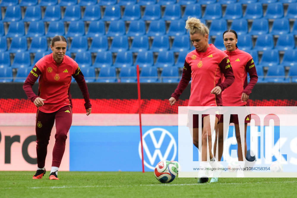 DFB Soccer Media Events, German Women s National Team Press Conference and Final Training Session featuring Klara Bühl and Linda Dallmann, German Women s National Team, Karlsruhe