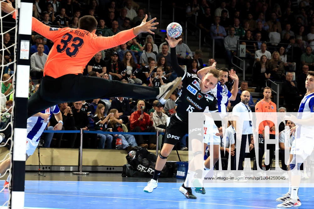 GER Germany, Handball, EHF Champions League, October 8, 2026, 2026–2027 season, Berlin, Fuechse Berlin vs. FC Porto, Tobias Grondahl, Fuechse Berlin 15, DIOGO REMA, FC Porto 33, nordphoto GmbH, Engler Berlin, Max Schmeling Halle, Berlin, Germany