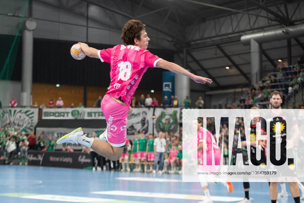 Handball, HBL2: SC DHfK Leipzig vs. TuS N Lübbecke, October 8, 2026. Staffan Peter, 18, of SC DHfK Leipzig leaps to take a shot. Handball, 2nd Bundesliga, 2026–2027 season, Matchday 7: SC DHfK Leipzig vs. TuS N Lübbecke on October 8, 2026, at the Quarterback Immobilien Arena Leipzig