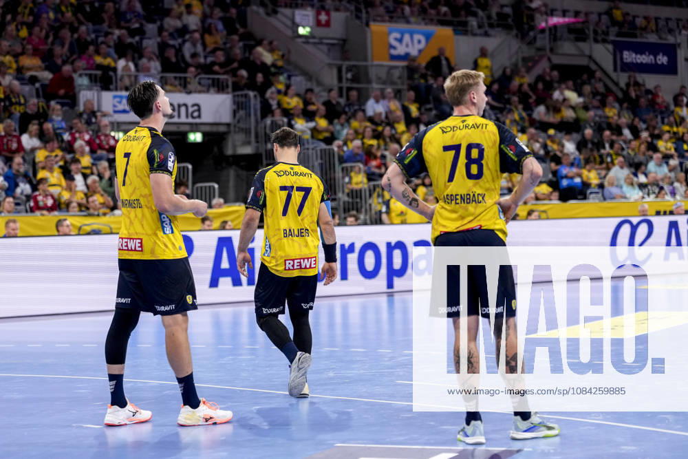 From left: Robert Timmermeister (RNL), 7, Dani Baijens (RNL), 77, Edwin Aspenbäck (RNL), 78, Rhein-Neckar Löwen players looking disappointed, disappointment, frustration, pessimistic, action, game scene, October 8, 2026, Mannheim, Germany, handball, Bundesliga, Rhein-Neckar Löwen vs. ThSV Eisenach