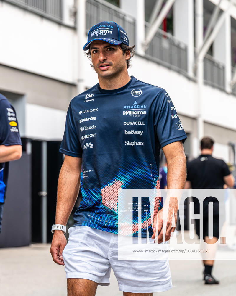 FORMULE 1 : Grand Prix de Singapour - 08 10 2026 55 Carlos Sainz (ESP) Atlassian Williams F1 Team (GBR) Williams FW48 Mercedes, during the Formula 1 Singapore Grand Prix at the Marina Bay Street Circuit, Round 18 of the 2026 FIA Formula 1 World Championship, WM, Weltmeisterschaft 9-11 October 2026, Singapore (SGP). SINGAPORESingapore