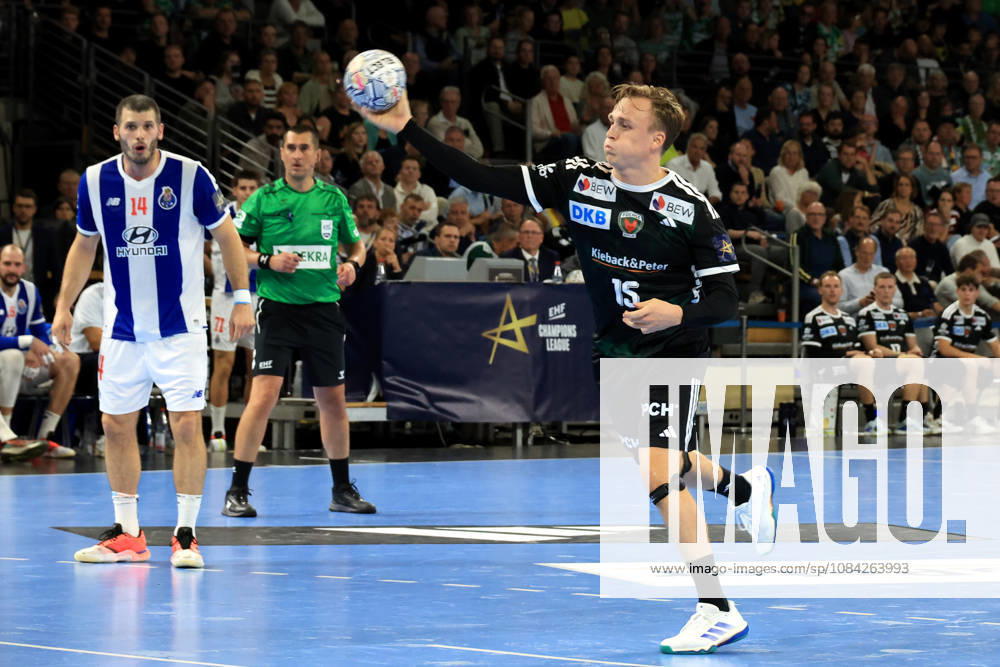 GER Germany, Handball, EHF Champions League, October 8, 2026, 2026–2027 season, Berlin, Fuechse Berlin vs. FC Porto, free throw by Tobias Grondahl, Fuechse Berlin, 15 nordphoto GmbH, Engler Berlin, Max Schmeling Halle, Berlin, Germany