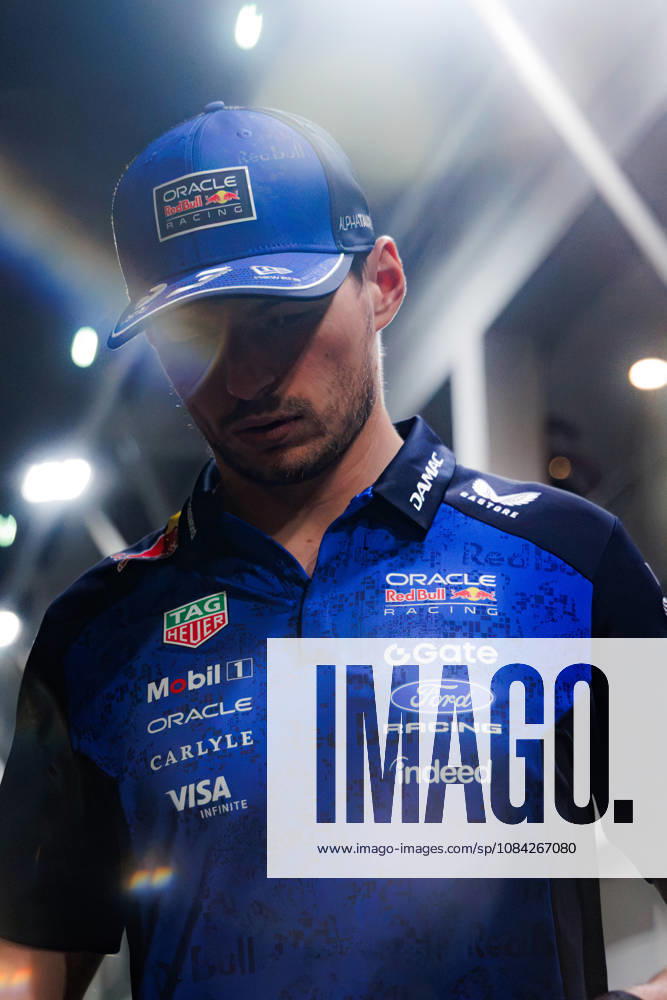 Max Verstappen of Netherlands and the Oracle Red Bull Racing in the paddock ahead of the F1 Grand Prix of Singapore at the Marina Bay Street Circuit. Formula 1, Singapore Grand Prix 2026, Media Day - 08 Oct 2026 - ZUMAs197 20261008_aaa_s197_186