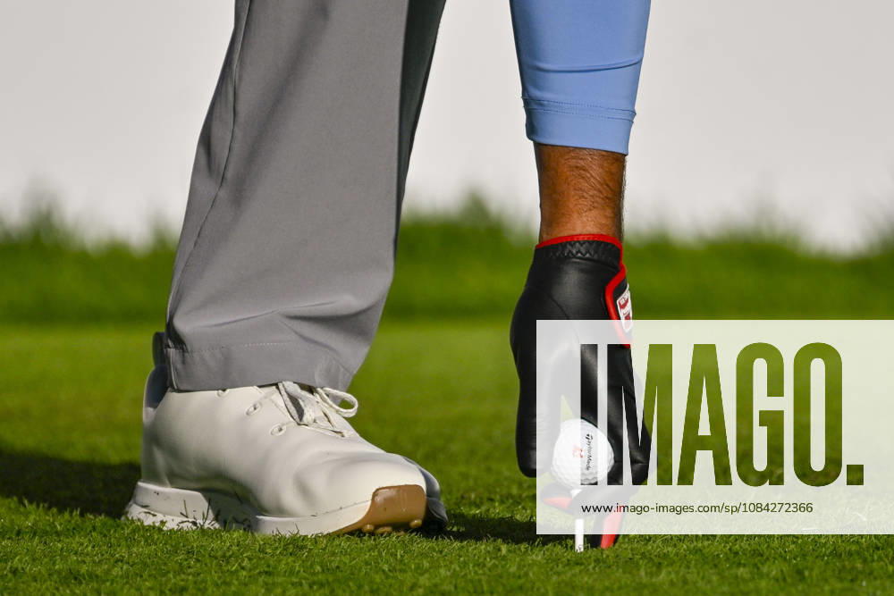 Close-up of a glove and ball by SERGIO GARCIA, Spain during the Open de Espao±a presented by Madrid at Club de Campo Villa de Madrid on October 09, 2026 in Madrid, Spain. Open GOLF De Spain Presented By Madrid - 10.09.26 (Second Day) - ZUMAc312 20261009_zsp_c312_057