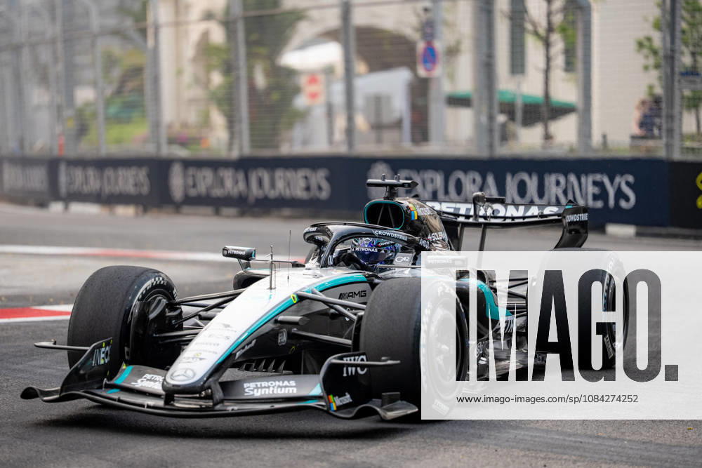 Formula 1 Singapore Grand Prix - FP1 GEORGE RUSSELL 63 (GBR) of Mercedes-AMG PETRONAS Formula One Team (Mercedes-AMG F1 W17) on Friday during FP1 during the Formula 1 Singapore Airlines Singapore Grand Prix 2026 at Marina Bay Street Circuit, Singapore, on October 9, 2026. Photo by Antoine LAPEYRE Reveries Agency ABACAPRESS.COM Marina Bay Singapore