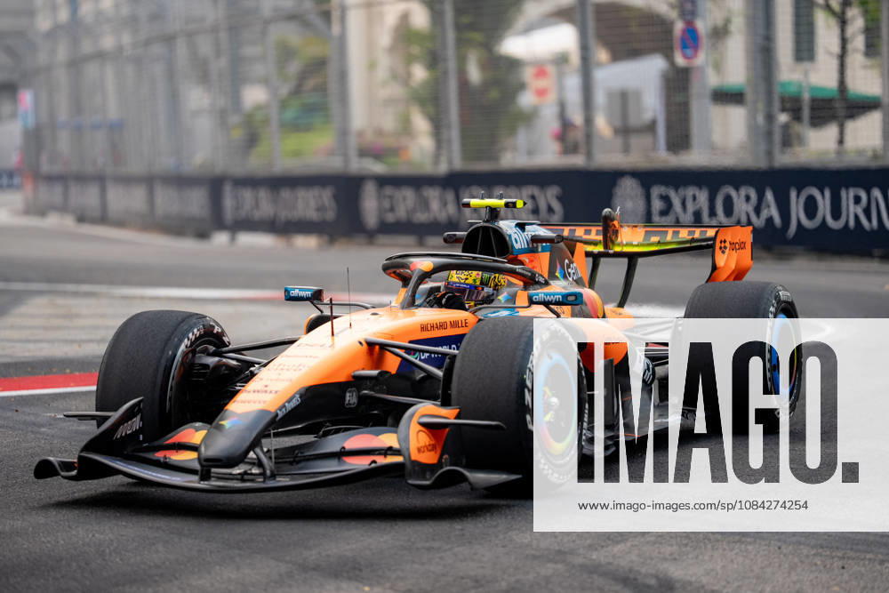 Formula 1 Singapore Grand Prix - FP1 LANDO NORRIS 4 (GBR) of McLaren Mastercard Formula 1 Team (McLaren MCL40) on Friday during FP1 during the Formula 1 Singapore Airlines Singapore Grand Prix 2026 at Marina Bay Street Circuit, Singapore, on October 9, 2026. Photo by Antoine LAPEYRE Reveries Agency ABACAPRESS.COM Marina Bay Singapore