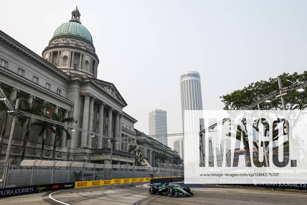 F1 - SINGAPORE GRAND PRIX 2026 18 STROLL Lance (can), Aston Martin F1 Team AMR26, action during the 2026 Formula 1 Singapore Grand Prix, 17th round of the 2026 Formula One World Championship, WM, Weltmeisterschaft from October 9 to 11, 2026 on the Marina Bay Street Circuit, in Singapore, Singapore - SingaporeSingapore