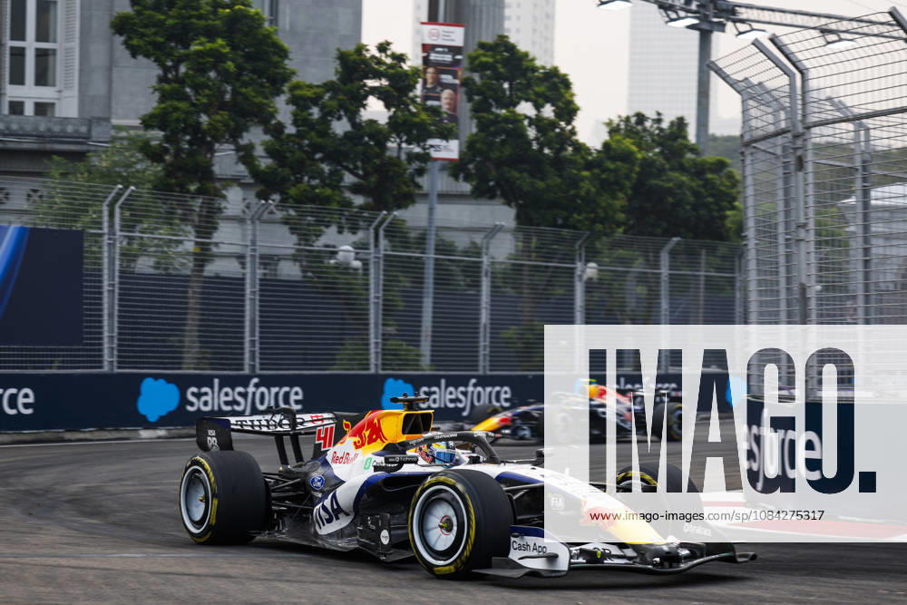 F1 - SINGAPORE GRAND PRIX 2026 41 LINDBLAD Arvid (gbr), Visa Cash App RB F1 Team VCARB03, action during the 2026 Formula 1 Singapore Grand Prix, 17th round of the 2026 Formula One World Championship, WM, Weltmeisterschaft from October 9 to 11, 2026 on the Marina Bay Street Circuit, in Singapore, Singapore - SingaporeSingapore