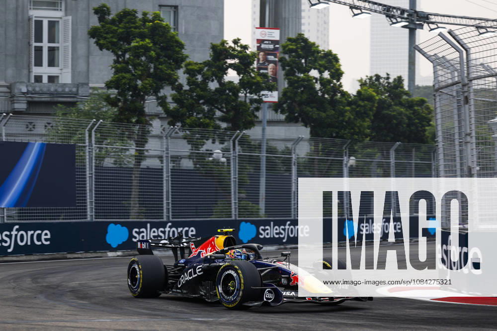 F1 - SINGAPORE GRAND PRIX 2026 06 HADJAR Isack (fra), Red Bull Racing Ford RB22, action during the 2026 Formula 1 Singapore Grand Prix, 17th round of the 2026 Formula One World Championship, WM, Weltmeisterschaft from October 9 to 11, 2026 on the Marina Bay Street Circuit, in Singapore, Singapore - SingaporeSingapore