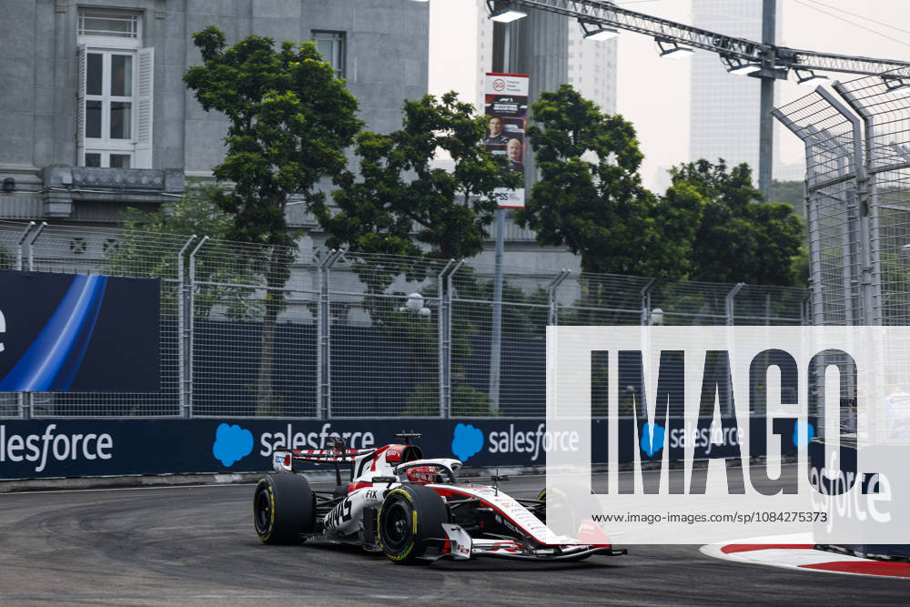 F1 - SINGAPORE GRAND PRIX 2026 31 OCON Esteban (fra), TGR Haas F1 Team VF-26, action during the 2026 Formula 1 Singapore Grand Prix, 17th round of the 2026 Formula One World Championship, WM, Weltmeisterschaft from October 9 to 11, 2026 on the Marina Bay Street Circuit, in Singapore, Singapore - SingaporeSingapore