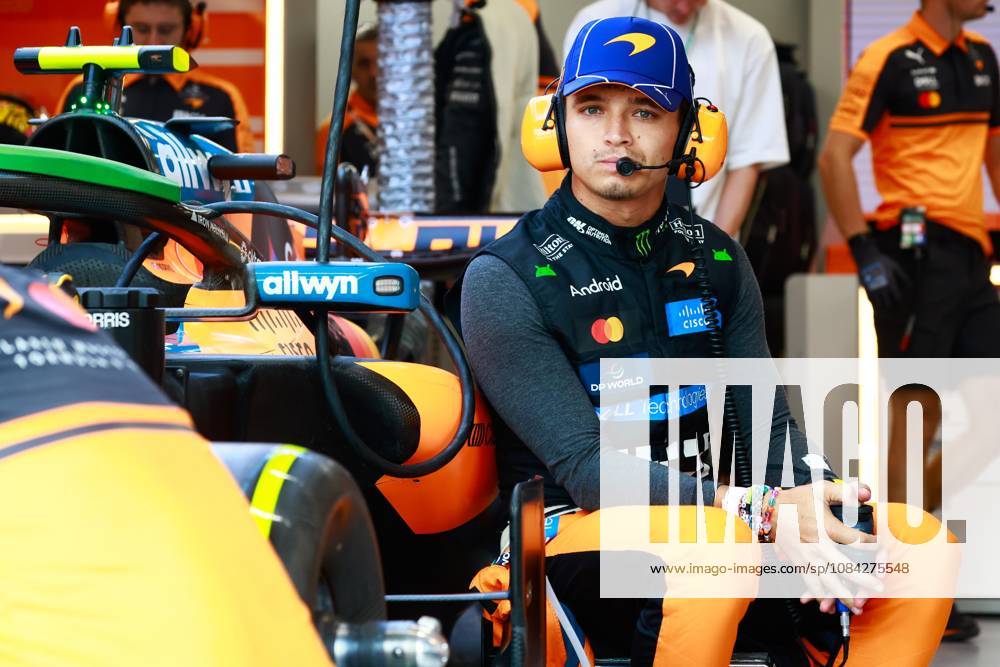 NORRIS Lando gbr, McLaren F1 Team MCL40, portrait F1 GP 17 Singapore 2026 ALONSO Fernando spa, Aston Martin F1 Team Honda AMR26, portrait F1 GP 17 Singapore 2026 Singapore