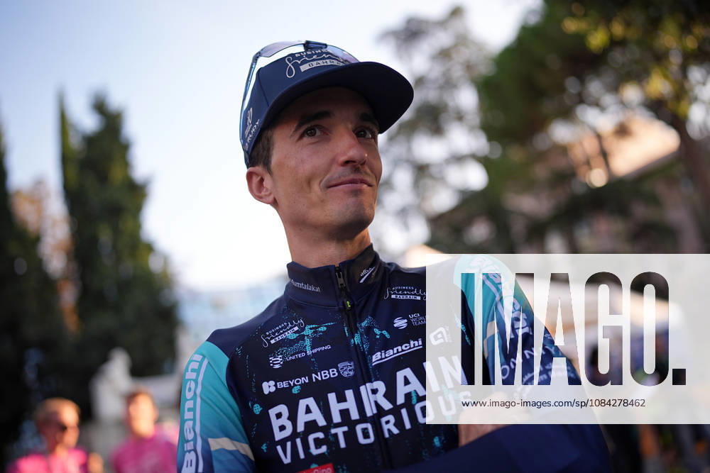 Spain s Pello Bilbao Lopez De Armentia of Bahrain Victorious during the team presentation on the eve of the 120th edition of Il Lombardia cycling race, in Bergamo on October 9, 2026, prior to the 239 km one-day race from Bergamo to Como, Italy.