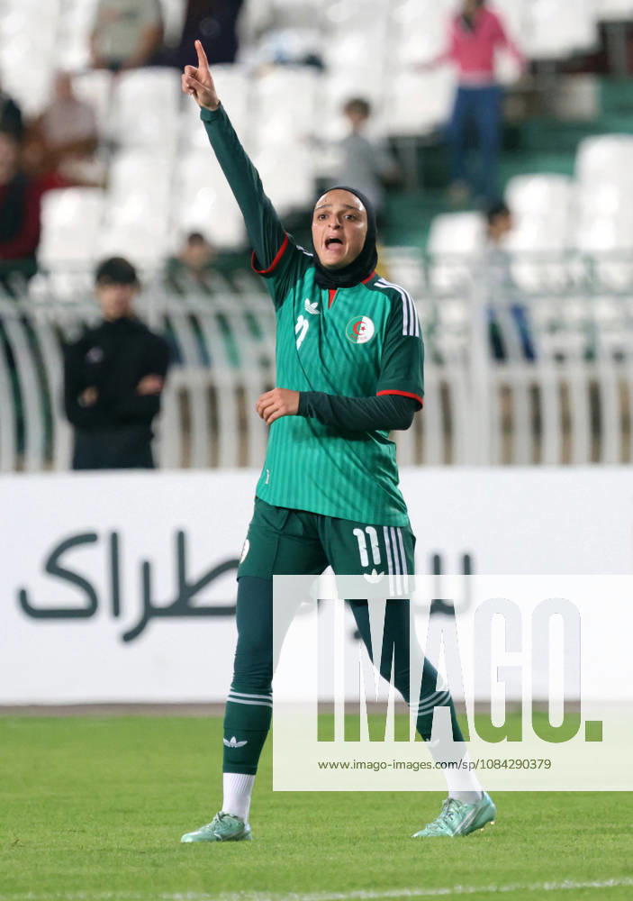 Algerie vs Republique centrafricaine feminine (Qualifications JO Boussaha Lina Joueuse d Algerie reagit, lors du match Algerie contre Republique centrafricaine feminine, Qualifications JO Los Angeles 2028, au Stade de 5 Juillet a Alger, en Algerie, le 09 Octobre 2026 (Photo By Billel Bensalem APPImages) Alger Algerie