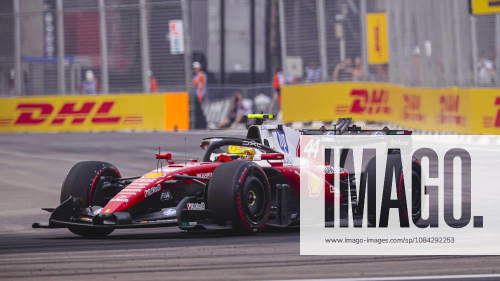 LEWIS HAMILTON of Scuderia Ferrari sets the fourth-fastest lap time during FP1 of the 2026 Formula 1 Singapore Grand Prix at Marina Bay Street Circuit in Singapore. Singapore Singapore - ZUMAh201 20261009_zsp_h201_023