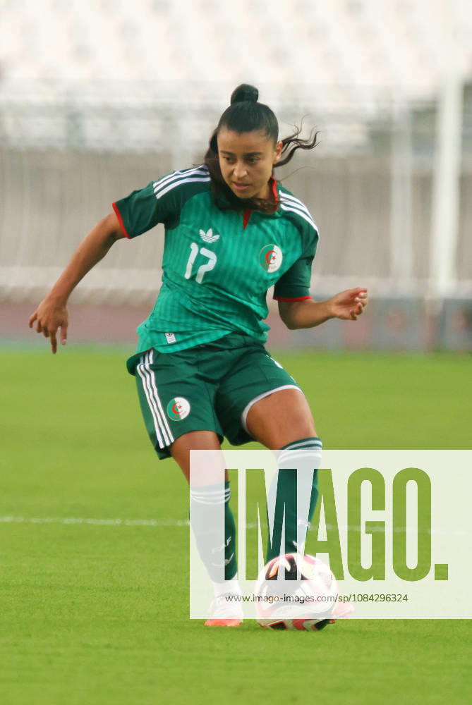 Algerie vs Republique centrafricaine feminine (Qualifications JO Belhoumou Ines Joueuse d Algerie, lors du match Algerie contre Republique centrafricaine feminine, Qualifications JO Los Angeles 2028, au Stade de 5 Juillet a Alger, en Algerie, le 09 Octobre 2026 (Photo By Billel Bensalem APPImages) Alger Algerie