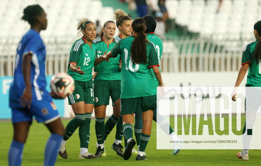 Algerie vs Republique centrafricaine feminine (Qualifications JO les Joueuse d Algerie celebre le Bute contre Republique centrafricaine, lors du match Algerie contre Republique centrafricaine feminine, Qualifications JO Los Angeles 2028, au Stade de 5 Juillet a Alger, en Algerie, le 09 Octobre 2026 (Photo By Billel Bensalem APPImages) Alger Algerie