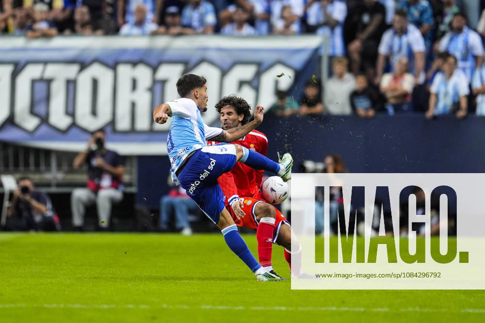 Chupe of Malaga CF and Leandro Cabrera of RCD Espanyol in action during the Spanish league, LaLiga EA Sports, football match played between Malaga CF and RCD Espanyol at La Rosaleda stadium on October 9, 2026, in Malaga, Spain. Malaga CF V RCD Espanyol - LaLiga EA Sports - ZUMAa181 20261009_zaa_a181_363