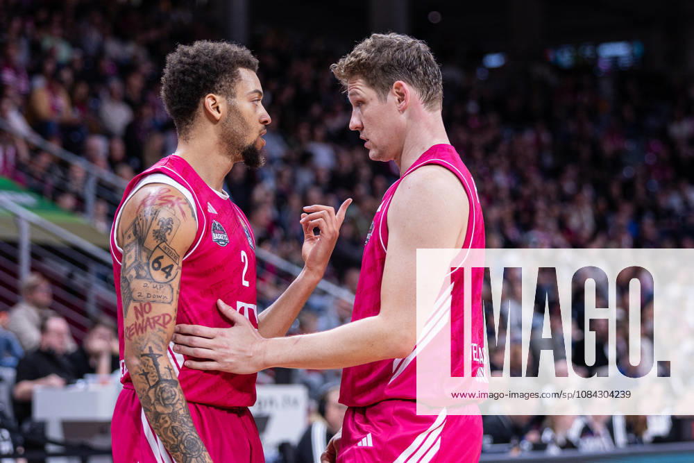 EasyCredit Basketball Bundesliga, Telekom Baskets Bonn vs. Science City Jena, October 9, 2026 Brief recap: Alijah Comithier (Telekom Baskets Bonn 2) and Patrick Heckmann (Telekom Baskets Bonn 33) easyCredit Basketball Bundesliga, Telekom Baskets Bonn vs. Science City Jena, October 9, 2026, Telekom Dome Bonn