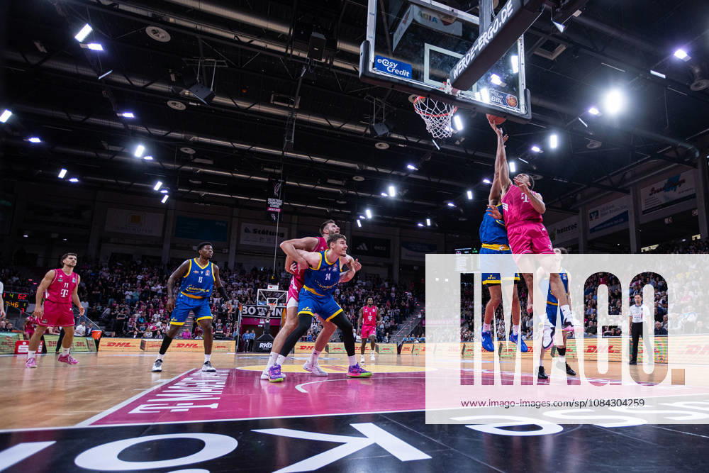 EasyCredit Basketball Bundesliga, Telekom Baskets Bonn vs. Science City Jena, October 9, 2026; Justin Onyejiaka of Telekom Baskets Bonn scores 23 points; easyCredit Basketball Bundesliga, Telekom Baskets Bonn vs. Science City Jena, October 9, 2026, Telekom Dome Bonn