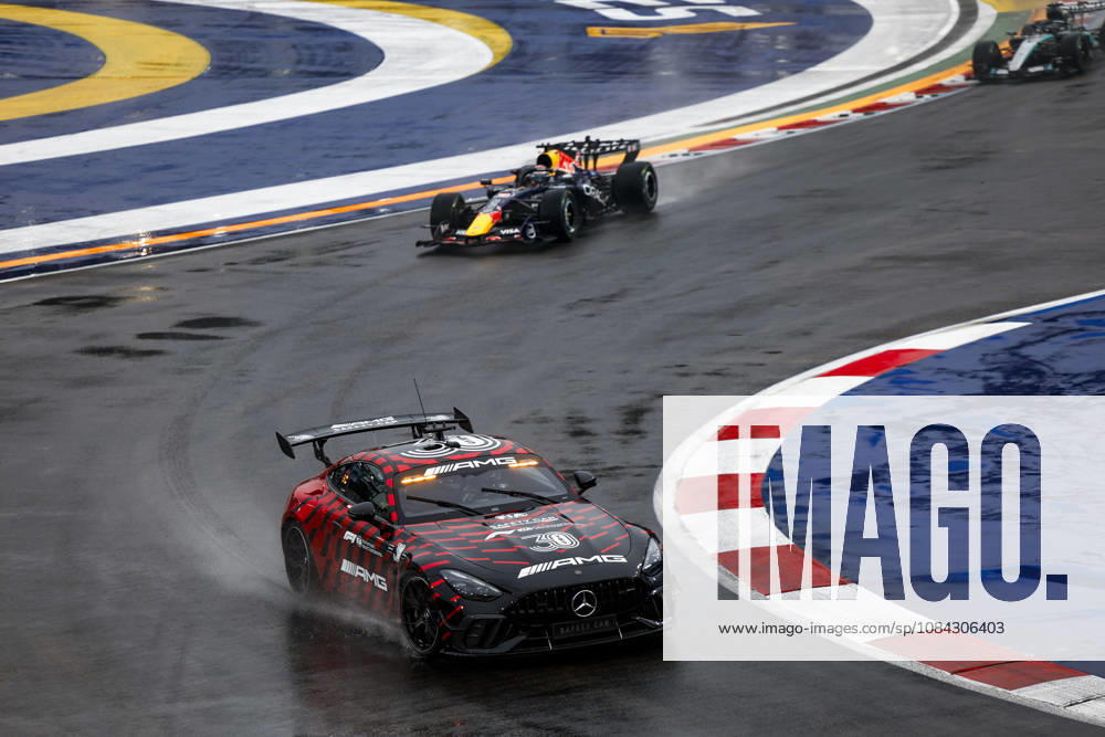 F1 - SINGAPORE GRAND PRIX 2026 Safety car, rain, pluie, during the 2026 Formula 1 Singapore Grand Prix, 17th round of the 2026 Formula One World Championship, WM, Weltmeisterschaft from October 9 to 11, 2026 on the Marina Bay Street Circuit, in Singapore, Singapore - SingaporeSingapore