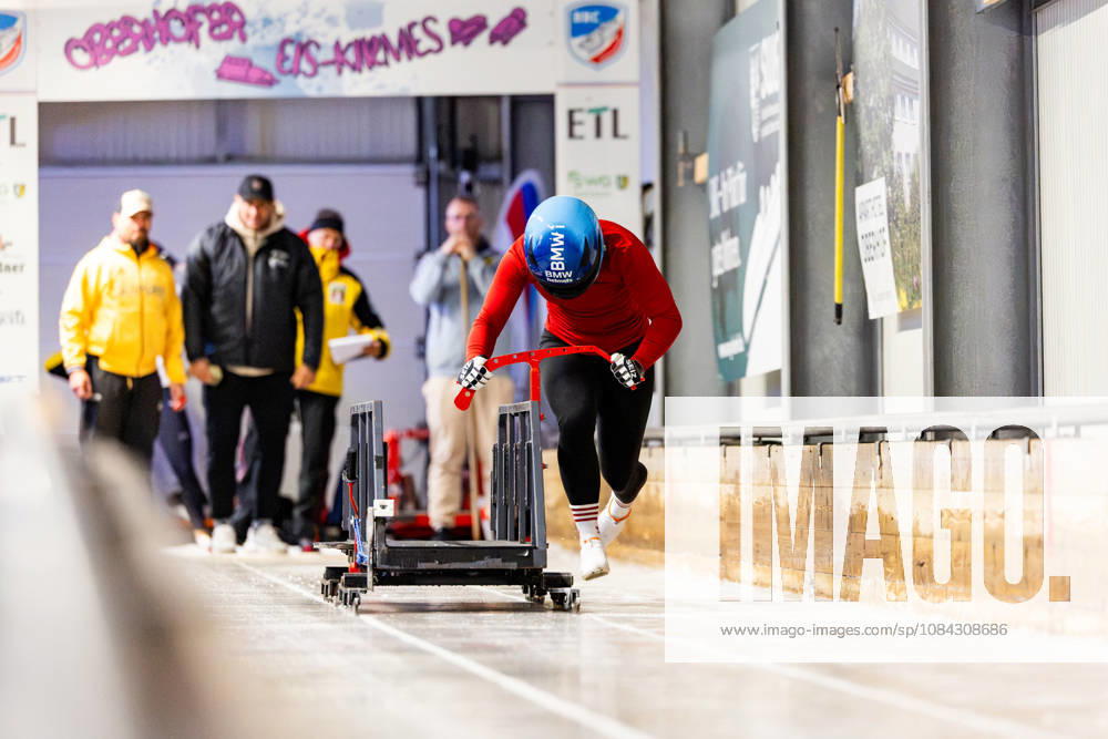 GER, Bobsleigh, Season 26–27, Women, Central Performance Test in Bobsleigh: Push Test. As is tradition, the German bobsleigh pilots and their pushers gathered in Oberhof for a showdown. 98559 Oberhof LOTTO Thuringia EISARENA Oberhof Training Hall Start Facility Thuringia Germany