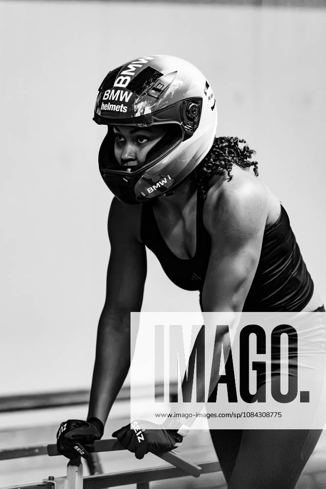GER, Bobsleigh, Season 26–27, Women, Central Performance Test in Bobsleigh: Push Test. As is tradition, the German bobsleigh pilots and their pushers gathered in Oberhof for a showdown. 98559 Oberhof LOTTO Thuringia EISARENA Oberhof Training Hall Start Facility Thuringia Germany