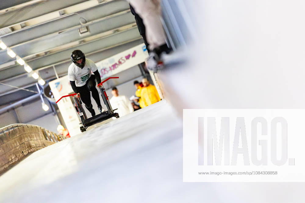 GER, Bobsleigh, Season 26–27, Men, Central Performance Test in Bobsleigh: Push Test. Traditionally, German bobsled pilots and their pushers have gathered in Oberhof for a test of strength. 98559 Oberhof LOTTO Thuringia EISARENA Oberhof Training Hall Start Facility Thuringia Germany