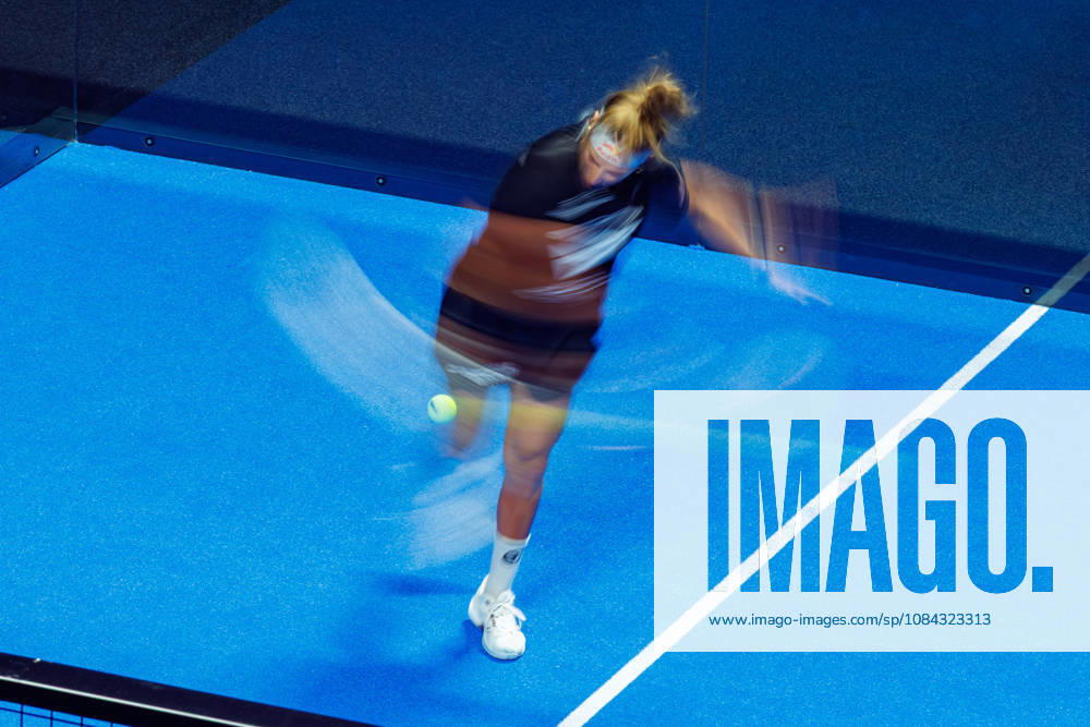 DÜSSELDORF, GERMANY - 10 OCTOBER 2026: Image shows a feature of Beatriz Gonzalez Fernandez (ESP) in motion during CUPRA Germany Premier Padel P2 2026 Day 7: Semifinals at CASTELLO Düsseldorf on 10 10 2026 in Düsseldorf, Germany. Germany