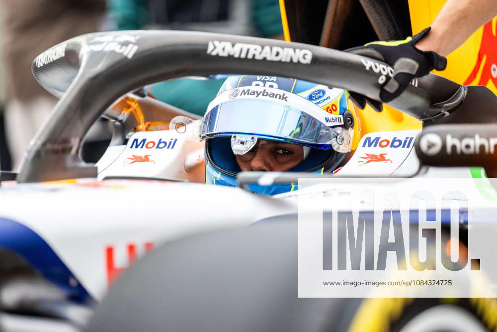 F1 - SINGAPORE GRAND PRIX 2026 41 LINDBLAD Arvid (gbr), Visa Cash App RB F1 Team VCARB03, action during the 2026 Formula 1 Singapore Grand Prix, 17th round of the 2026 Formula One World Championship, WM, Weltmeisterschaft from October 9 to 11, 2026 on the Marina Bay Street Circuit, in Singapore, Singapore - SingaporeSingapore