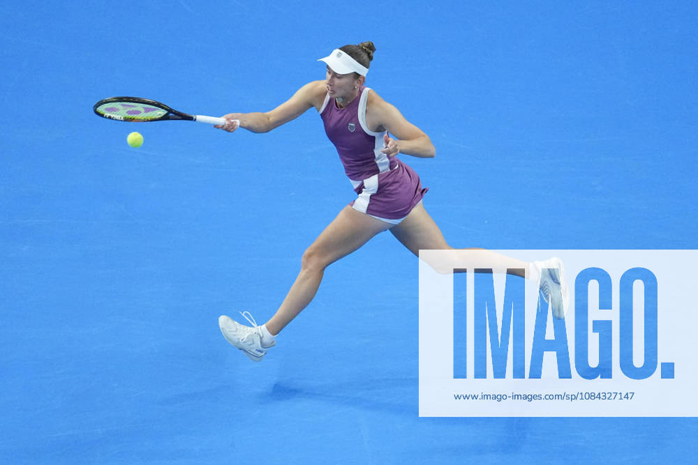(261010) -- BEIJING, Oct. 10, 2026 -- Elise Mertens hits a return during the women s singles semifinal between Zheng Qinwen of China and Elise Mertens of Belgium at 2026 China Open tennis tournament in Beijing, China, Oct. 10, 2026. ) (SP)CHINA-BEIJING-TENNIS-CHINA OPEN-WOMEN S SINGLES-SEMIFINAL (CN) JuxHuanzong
