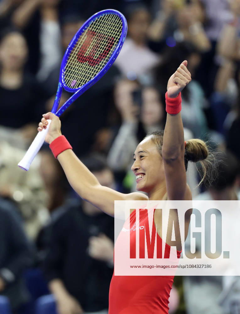 (261010) -- BEIJING, Oct. 10, 2026 -- Zheng Qinwen celebrates after the women s singles semifinal between Zheng Qinwen of China and Elise Mertens of Belgium at 2026 China Open tennis tournament in Beijing, China, Oct. 10, 2026. ) (SP)CHINA-BEIJING-TENNIS-CHINA OPEN-WOMEN S SINGLES-SEMIFINAL (CN) ZhangxChenlin