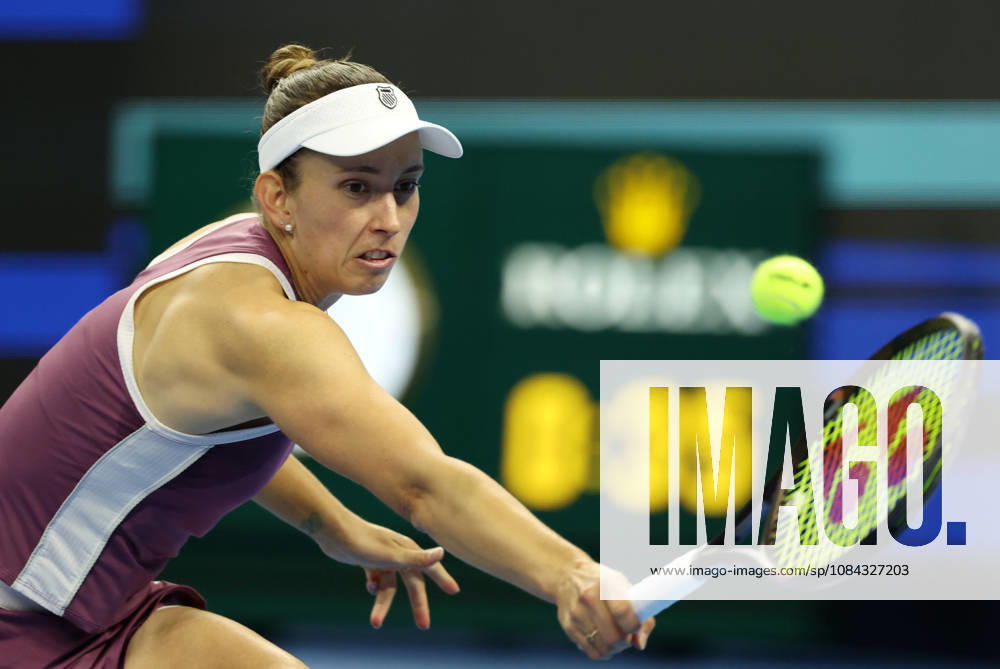 (261010) -- BEIJING, Oct. 10, 2026 -- Elise Mertens hits a return during the women s singles semifinal between Zheng Qinwen of China and Elise Mertens of Belgium at 2026 China Open tennis tournament in Beijing, China, Oct. 10, 2026. ) (SP)CHINA-BEIJING-TENNIS-CHINA OPEN-WOMEN S SINGLES-SEMIFINAL (CN) ZhangxChenlin