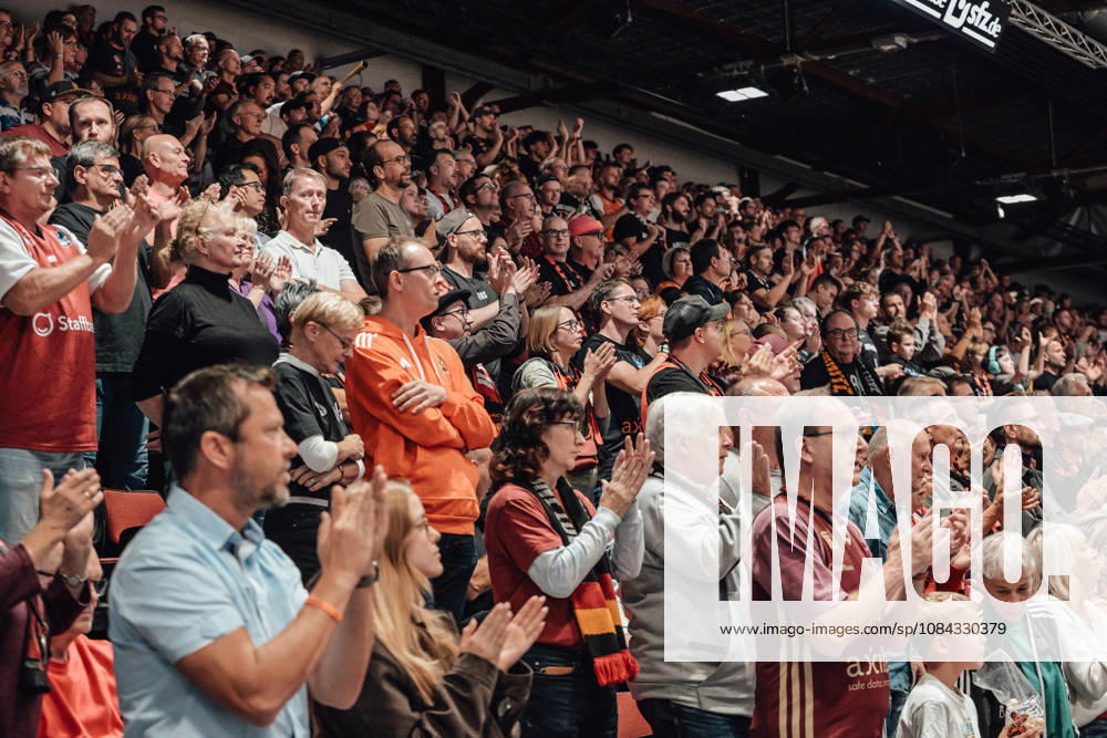 EasyCredit Basketball Bundesliga, Matchday 5, Niners Chemnitz vs. Bayern Munich, October 10, 2026, starting at 4:00 p.m., Chemnitz, Chemnitz Arena. Pictured: Niners Chemnitz fans. easyCredit Basketball Bundesliga, Matchday 5, Niners Chemnitz vs. Bayern Munich, Chemnitz, Saxony, Germany