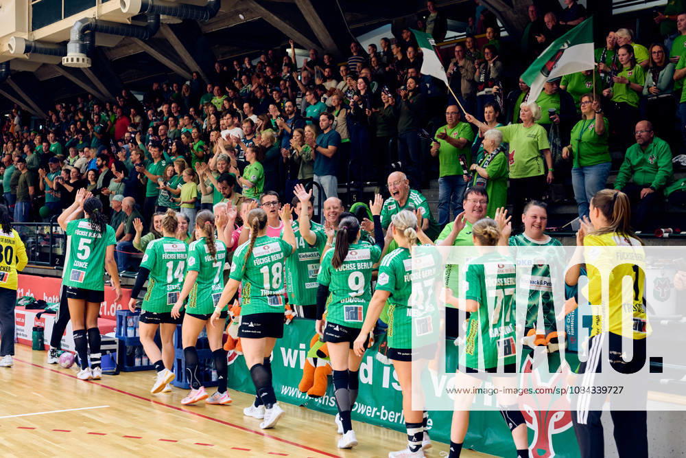 Fuechse Berlin celebrate a draw, GER, Women s Handball Bundesliga 2, Fuechse Berlin vs. SG Nürtingen-Zizishausen, 2026–27 season, Matchday 5, October 10, 2026, GER, Women’s Handball Bundesliga 2, Füchse Berlin vs. SG Nürtingen-Zizishausen, 2026–27 season, Matchday 5, October 10, 2026, Berlin