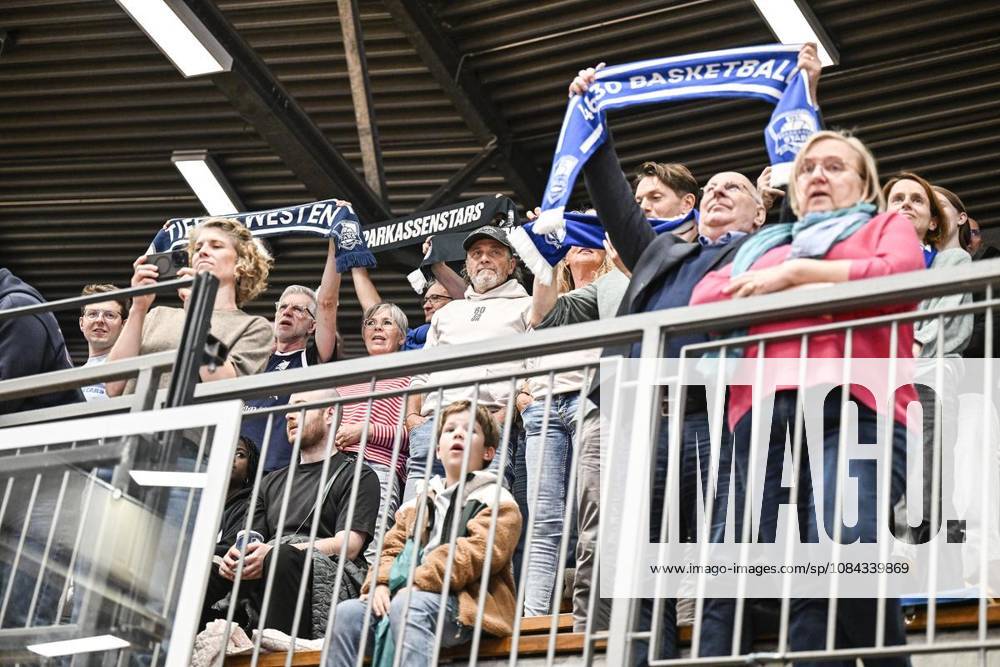 Basketball 2nd Bundesliga ProA VfL Sparkassen Stars Bochum vs. BG Göttingen ** FOR ** **VfL Sparkassen Stars Bochum, in blue and white, will play against BG Göttingen, in purple, on Saturday, October 10, 2026, in the Basketball 2 Bundesliga ProA at the Rundsporthalle in Bochum, Germany (North Rhine-Westphalia), Bochum. Copyright VladimirxWegener