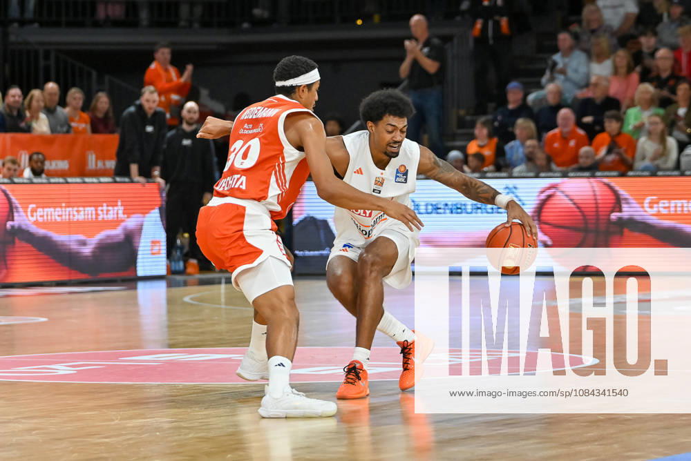 Ibi Watson (ratiopharm Ulm), 02, on the ball against Nelson Weidemann (RASTA Vechta), 30 RASTA Vechta vs. ratiopharm Ulm, easyCredit Basketball Bundesliga, Matchday 5, 2026–2027 season, October 10, 2026, RASTA Vechta vs. ratiopharm Ulm, easyCredit Basketball Bundesliga, Matchday 5, 2026–2027 season, October 10, 2026, Vechta