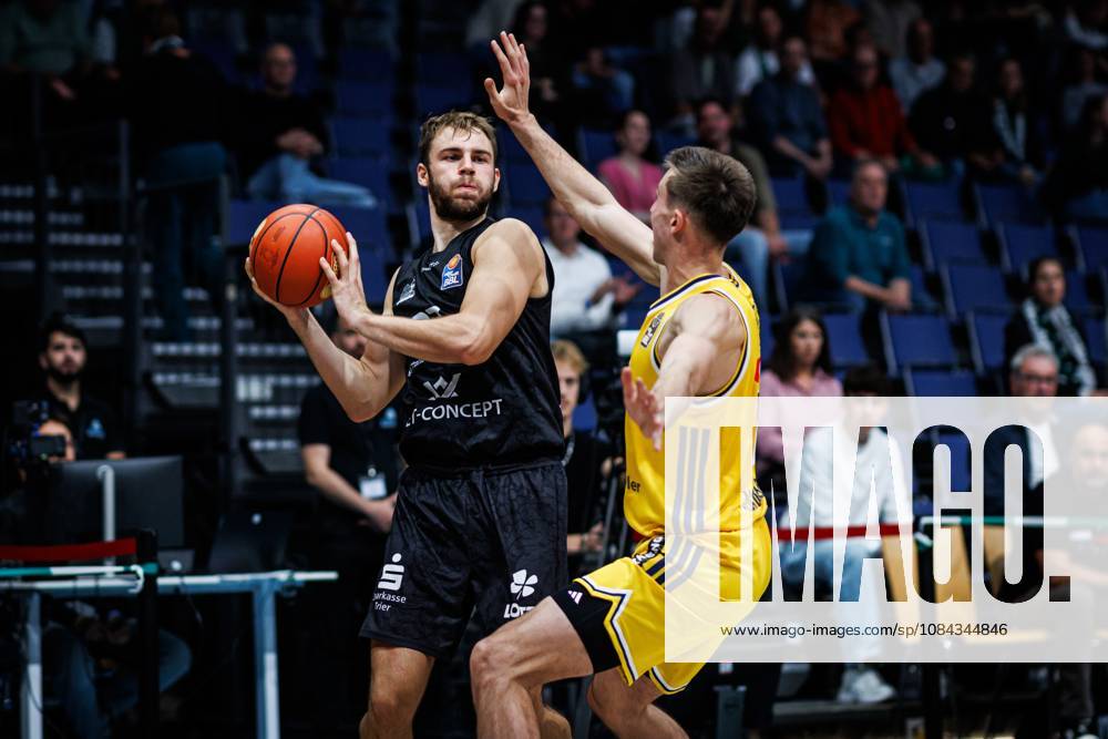 Moritz Krimmer of the Gladiators Trier goes head-to-head with Joe Wieskamp of Alba Berlin, Action Shot: Vet Concept Gladiators Trier vs. Alba Berlin, Basketball, easyCredit BBL, Matchday 5, 2026–2027 Season, October 10, 2026, Vet Concept Gladiators Trier vs. Alba Berlin, Basketball, easyCredit BBL, Matchday 5, 2026–2027 Season