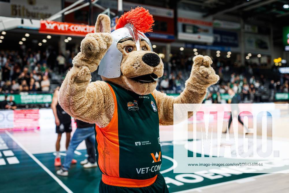 Mascot Portus, Cheering, Joy, Emotions: Vet Concept Gladiators Trier vs. Alba Berlin, Basketball, easyCredit BBL, Matchday 5, 2026–2027 Season, October 10, 2026 Vet Concept Gladiators Trier vs. Alba Berlin, Basketball, easyCredit BBL, Matchday 5, 2026–2027 Season