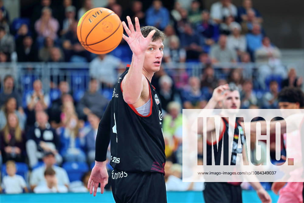 Brock Gardner, SBB Baskets Wolmirstedt, 4 on the pass GER BBL MLP Academics Heidelberg SBB Baskets Wolmirstedt Basketball Barmer 2 Basketball Bundesliga ProA Matchday 4, 2026–2027 Season, October 10, 2026 GER MLP Academics Heidelberg SBB Baskets Wolmirstedt, Basketball Barmer 2 Basketball Bundesliga ProA Matchday 4, 2026–2027 Season, October 10, 2026, Heidelberg